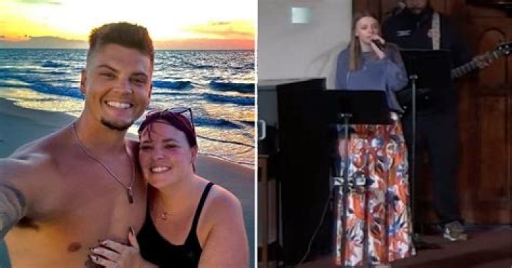 Carly Davis / Carly Davis-Farrell