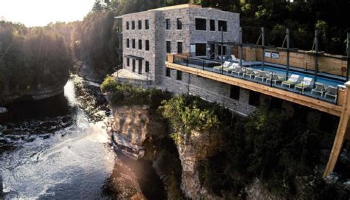 Elora