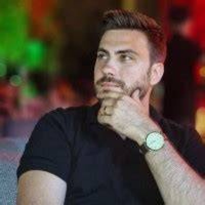 Emir Bayar