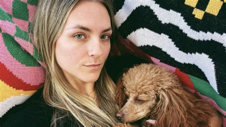 Erin Robertson Net Worth