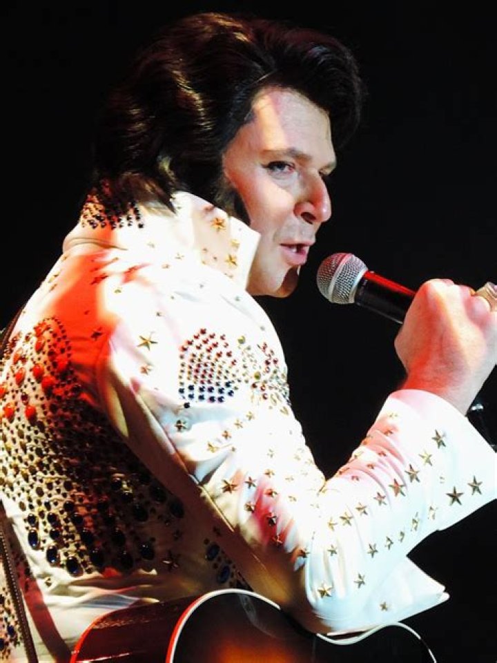 Jack / Flec / Norm / Elvis / Jack's Dad / Camera Man / Crane Operator / Background Vocals