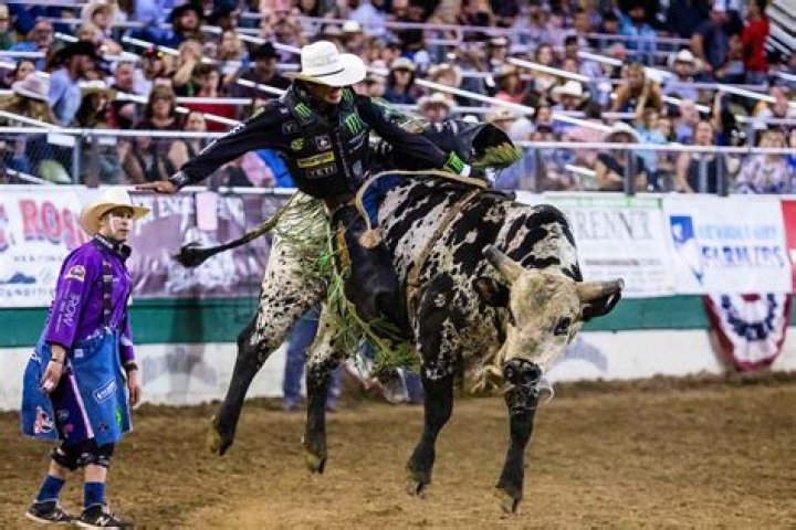 JB Mauney: A Bull Riding Champion and Devoted Family Man