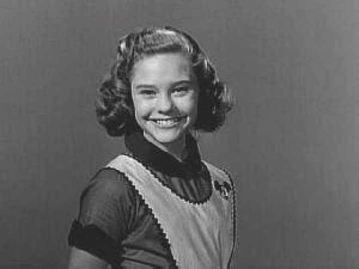 Julie Foster / Gloria Cusick