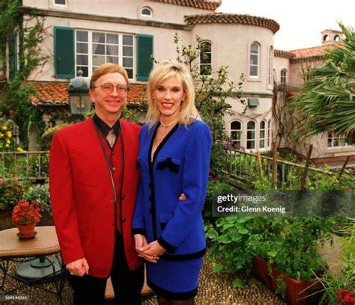 Kelly Roberts Net Worth