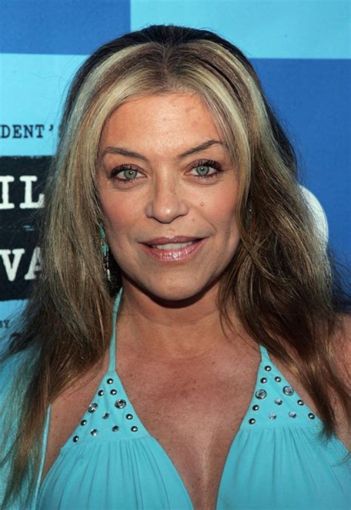 Lydia Cornell Net Worth