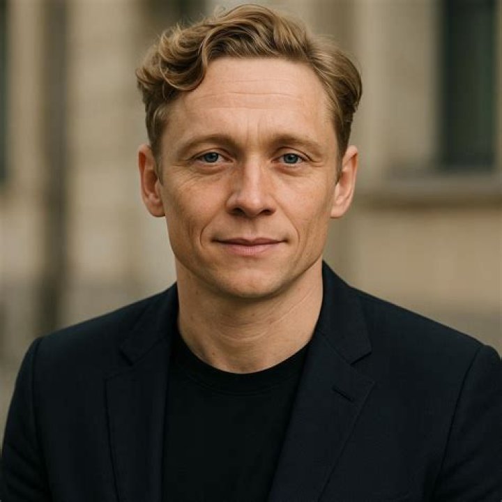 Matthias Askew Net Worth