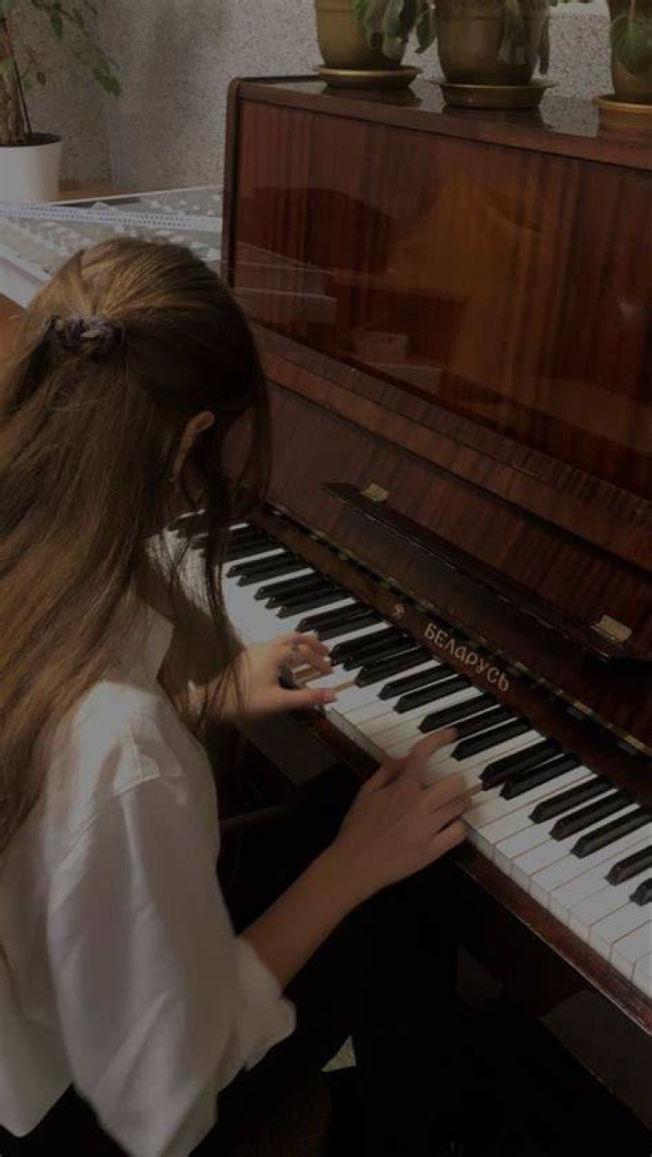 Piano Girl