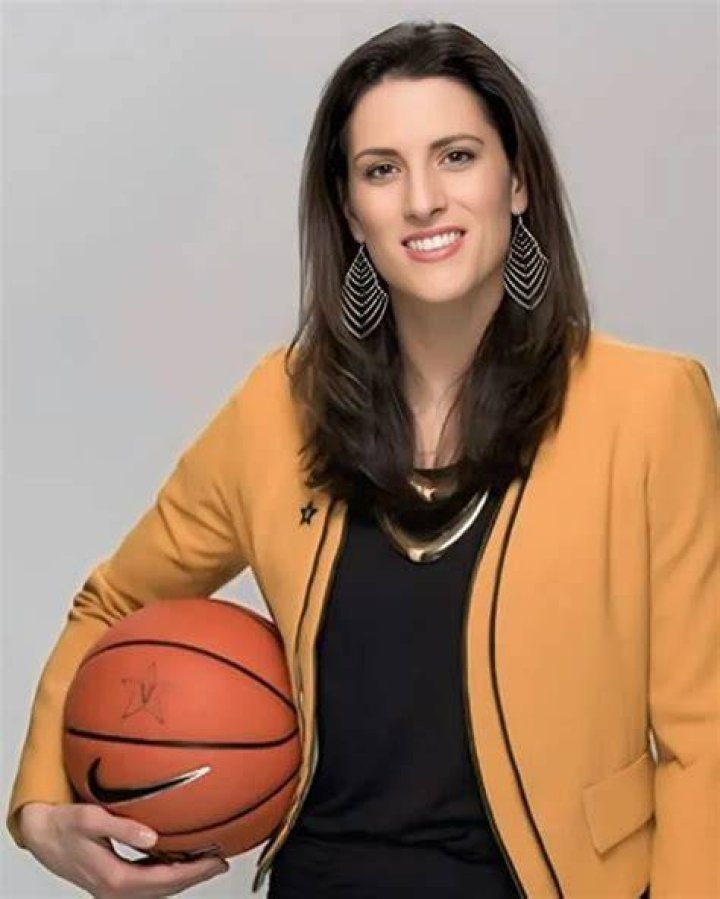 Stephanie White Net Worth